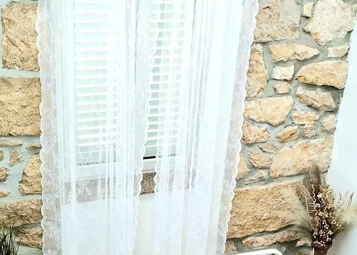 Tiha Sea شقة