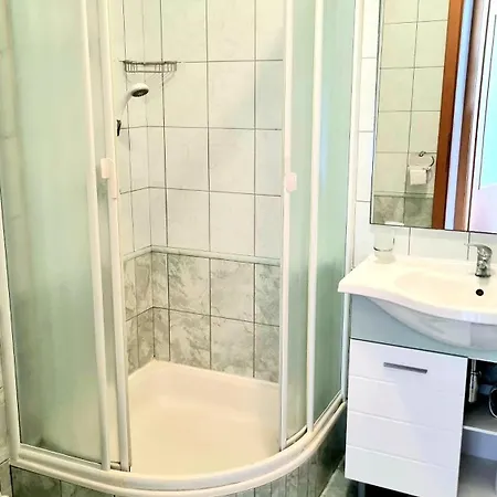 Tiha Sea Apartment *