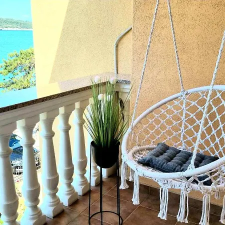 Tiha Sea Apartment