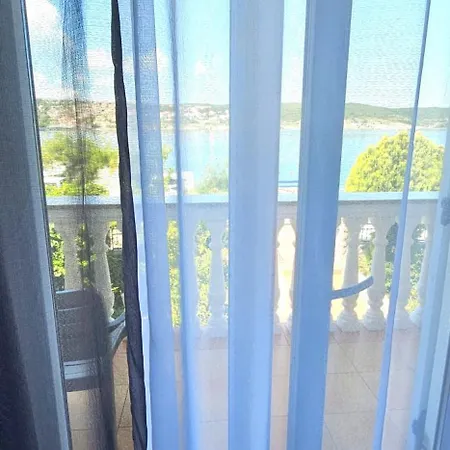 Tiha Sea *