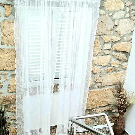 Tiha Sea Apartment