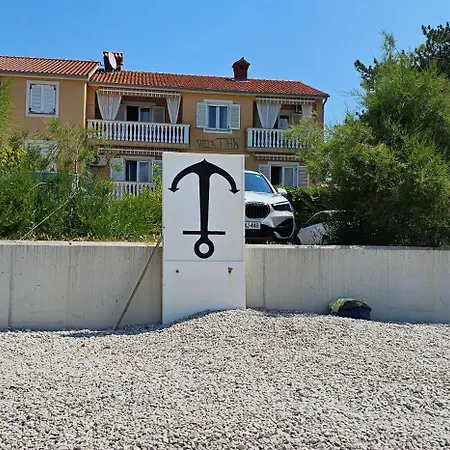 Tiha Sea Apartment