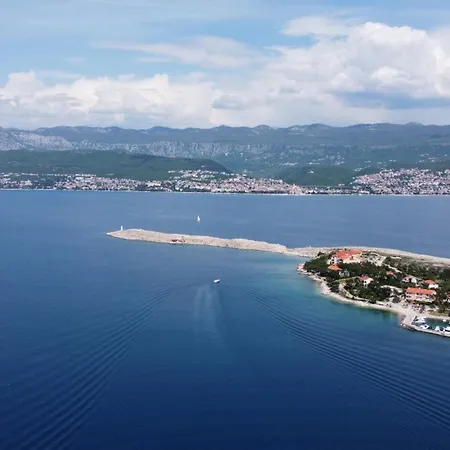 Tiha Sea