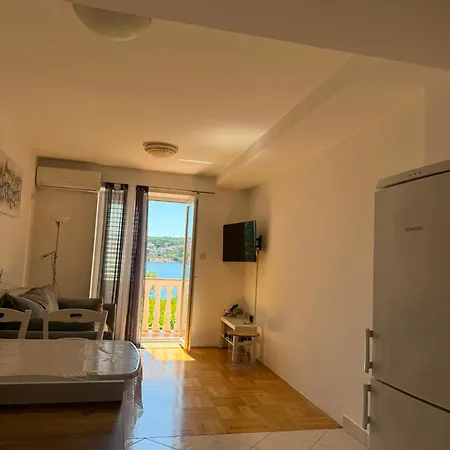 Tiha Sea Apartment Šilo