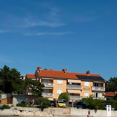 Apartment Tiha Sea