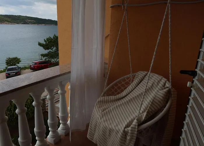 Tiha Sea Daire Šilo